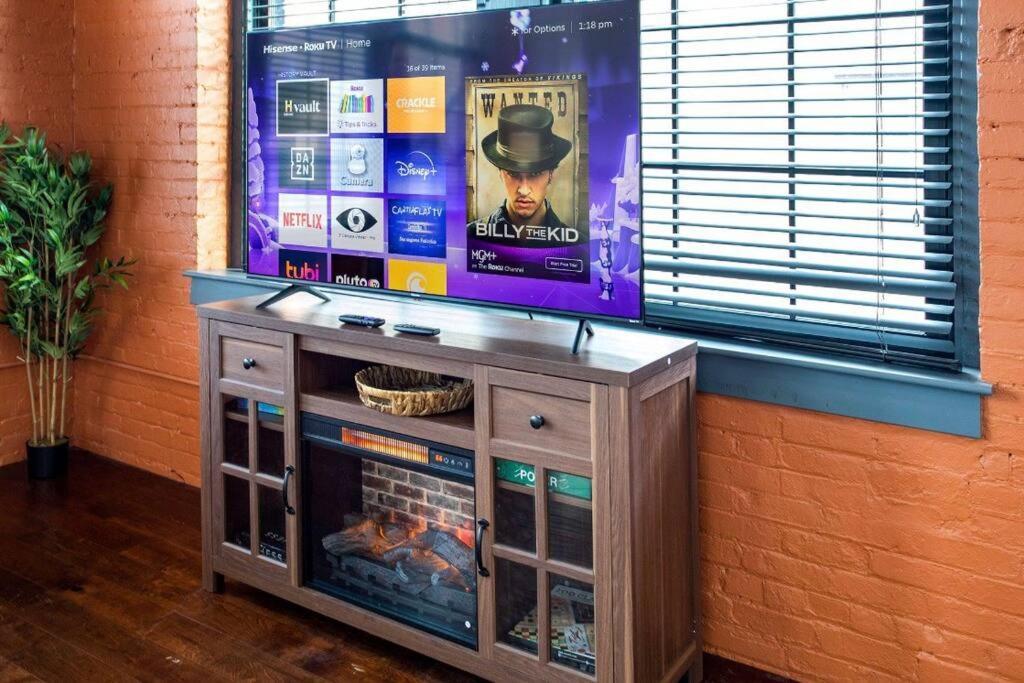 Centric Modern Loft W/ King Beds & Smart Gametable Villa Rochester Exterior foto