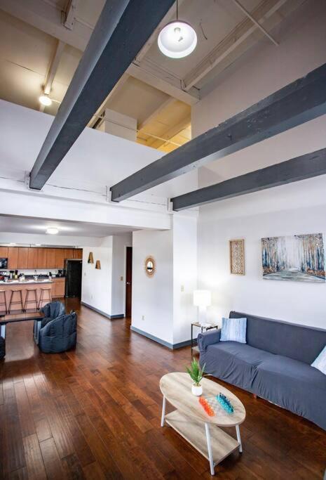 Centric Modern Loft W/ King Beds & Smart Gametable Villa Rochester Exterior foto